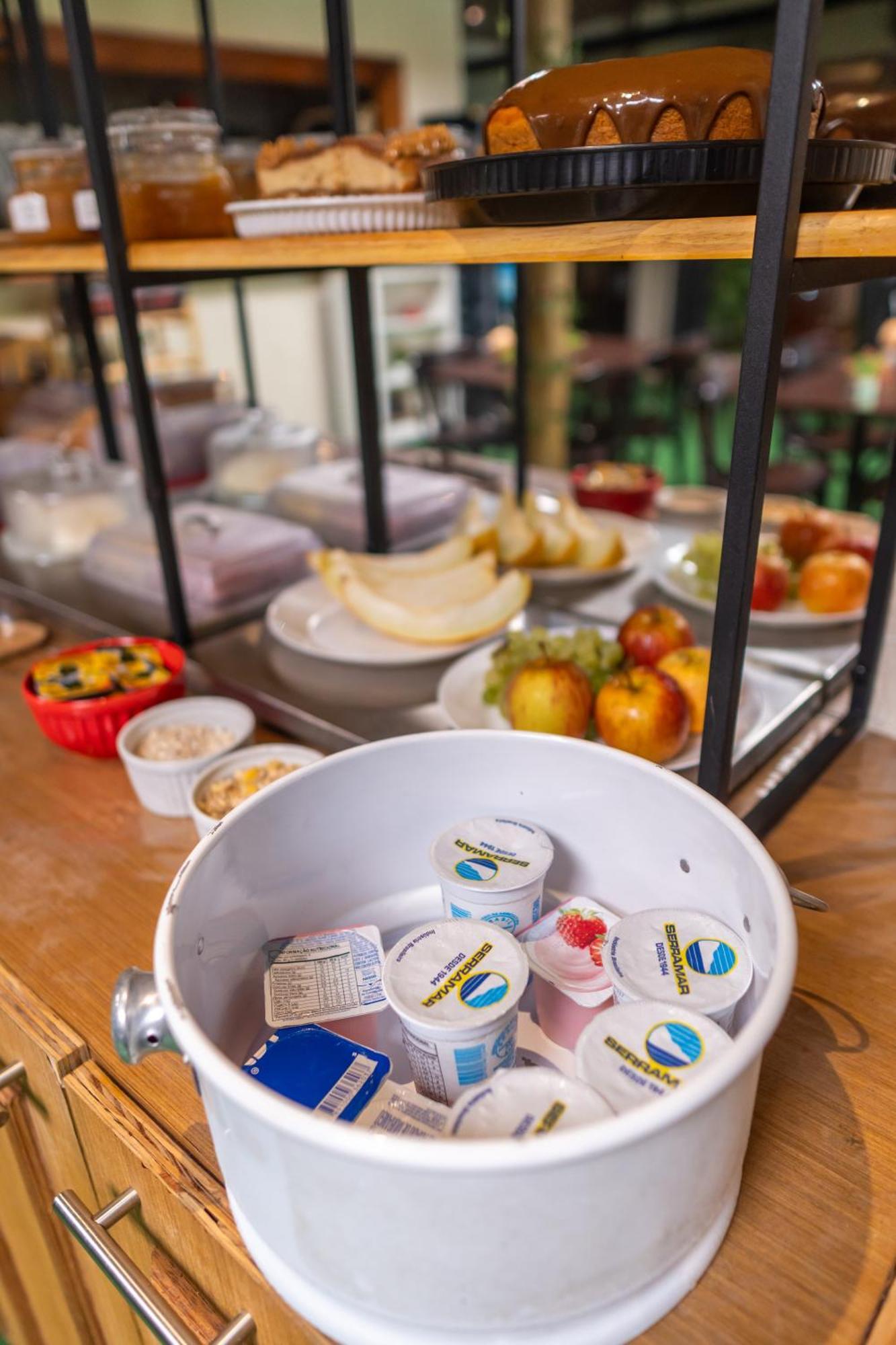 Acomodação com café da manhã  Refugio Da Enseada - *